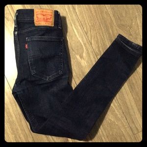 Skinny Levi’s jeans